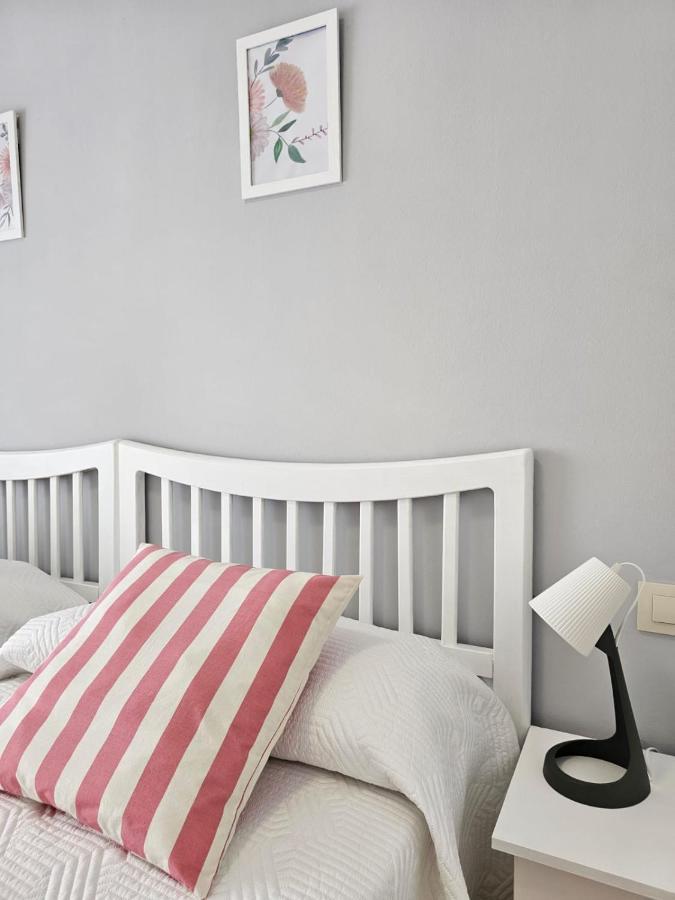 Meda Padron Apartment ภายนอก รูปภาพ