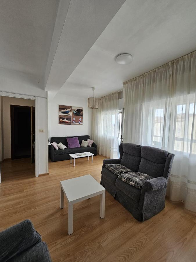 Meda Padron Apartment ภายนอก รูปภาพ