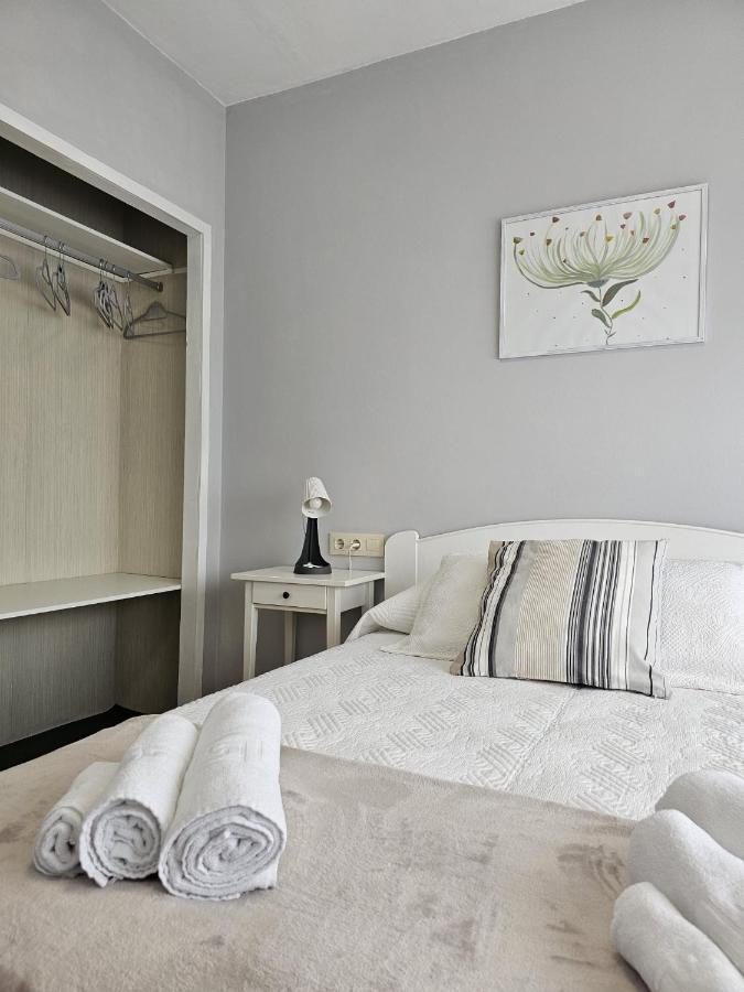 Meda Padron Apartment ภายนอก รูปภาพ